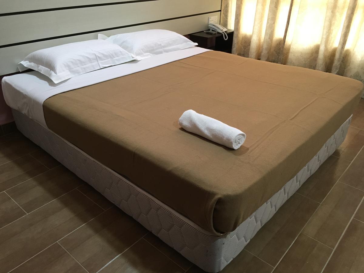 Grand Business Hotel Jertih Ngoại thất bức ảnh